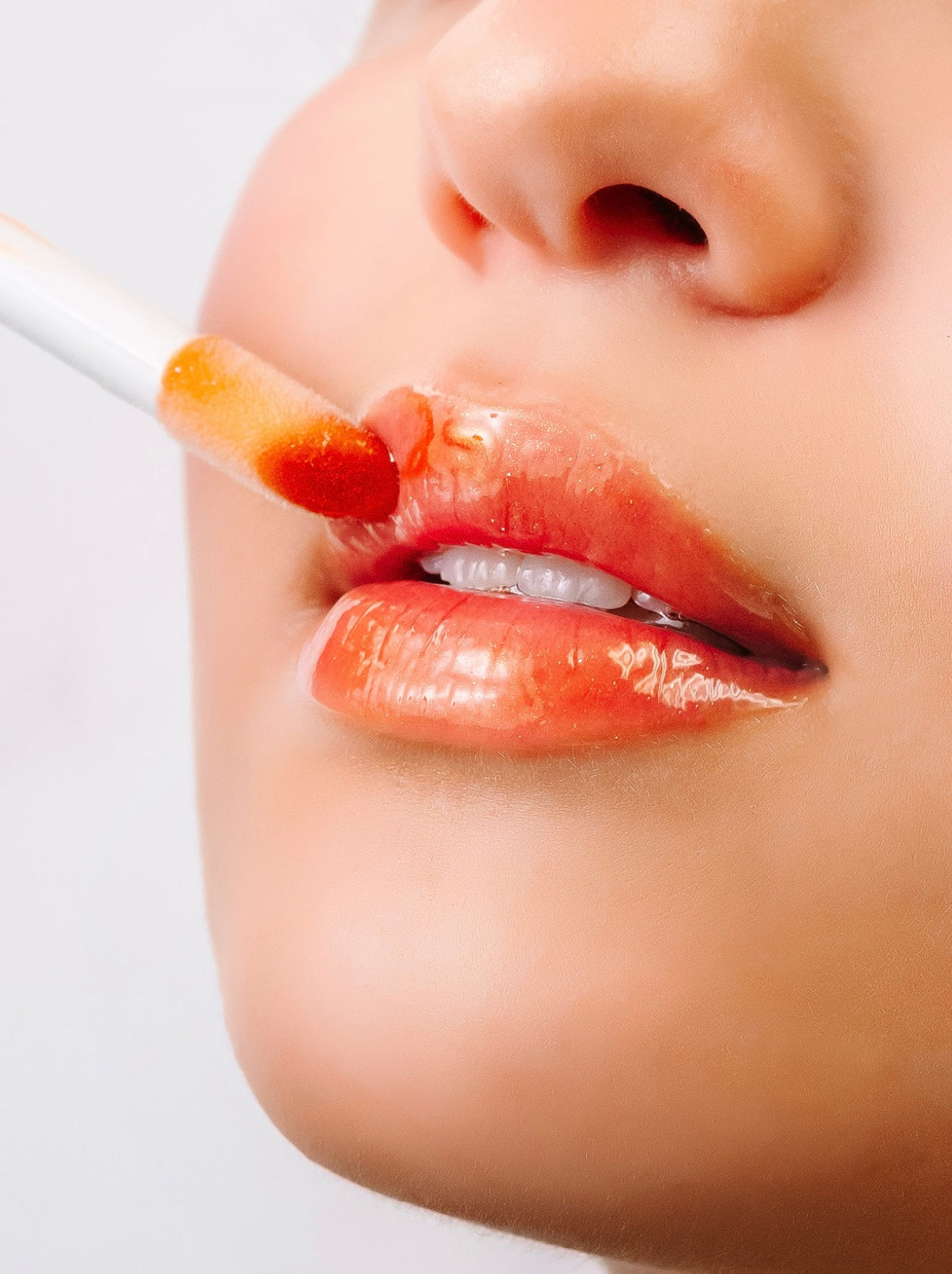 LIP GLOSS MAKING EXPERIENCE ( Make Your Own Lip Gloss )